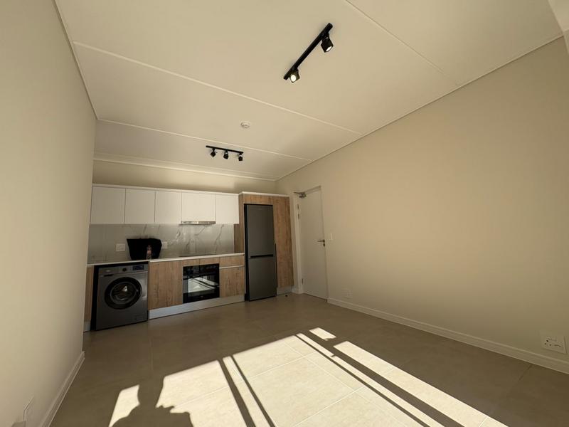 To Let 1 Bedroom Property for Rent in Richwood Western Cape